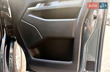Минивэн Volkswagen Caravelle 2019 в 