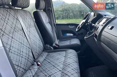 Минивэн Volkswagen Caravelle 2004 в 