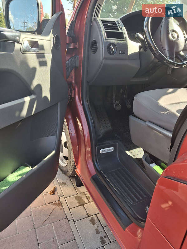 Микроавтобус Volkswagen Caravelle 2007 в Ужгороде