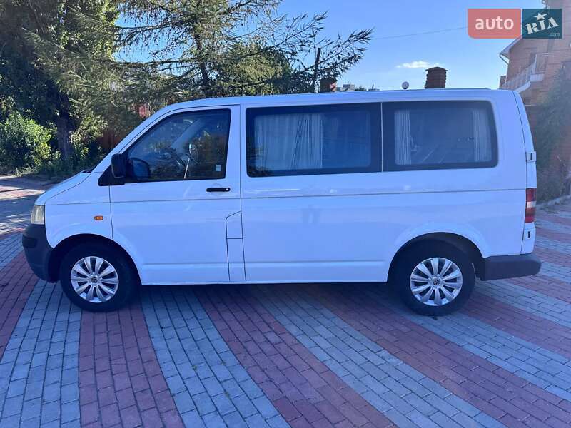 Минивэн Volkswagen Caravelle 2003 в Запорожье