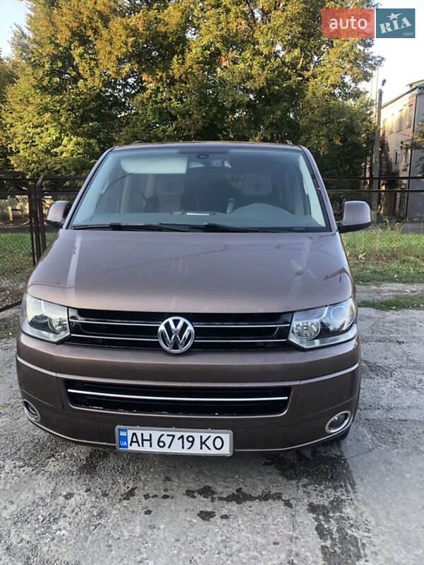 Мінівен Volkswagen Caravelle 2013 в Кам'янському