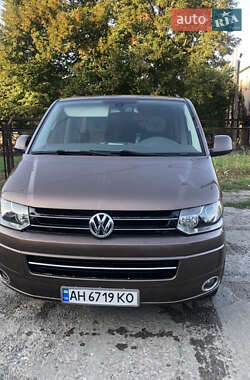 Минивэн Volkswagen Caravelle 2013 в 