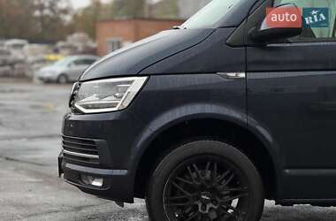Минивэн Volkswagen Caravelle 2017 в 