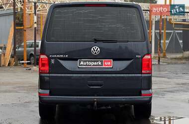 Минивэн Volkswagen Caravelle 2017 в 