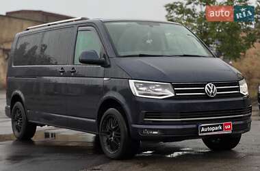 Минивэн Volkswagen Caravelle 2017 в 
