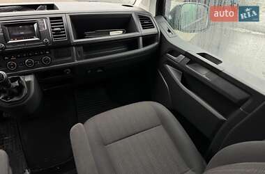 Минивэн Volkswagen Caravelle 2017 в 