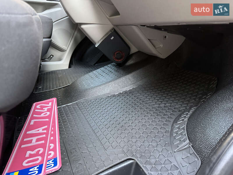 Минивэн Volkswagen Caravelle 2018 в Ровно фото 43 Минивэн Volkswagen Caravelle 2018 в Ровно