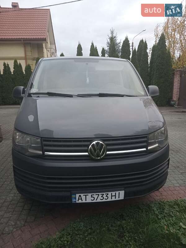 Volkswagen Caravelle 2017 Volkswagen Caravelle 2017
