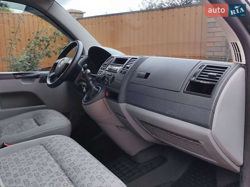Минивэн Volkswagen Caravelle 2007 в Борисполе фото 24 Минивэн Volkswagen Caravelle 2007 в Борисполе