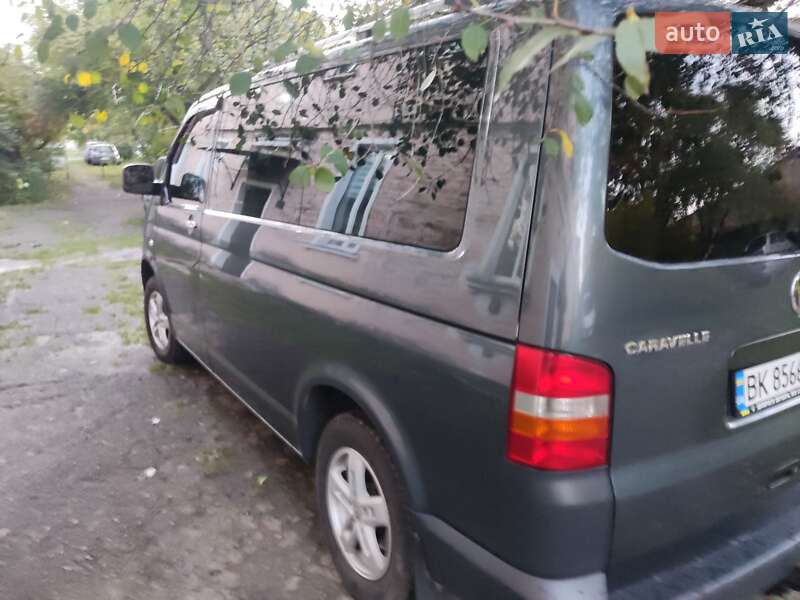 Минивэн Volkswagen Caravelle 2008 в Дубно