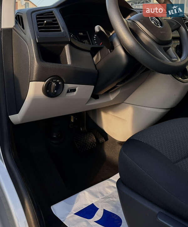 Мінівен Volkswagen Caravelle 2016 в Хмельницькому фото 18 Мінівен Volkswagen Caravelle 2016 в Хмельницькому