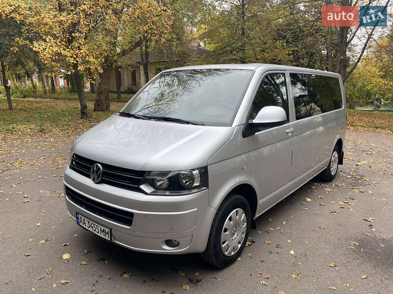 Мінівен Volkswagen Caravelle 2014 в Києві
