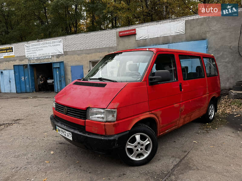 Минивэн Volkswagen Caravelle 1995 в Киеве