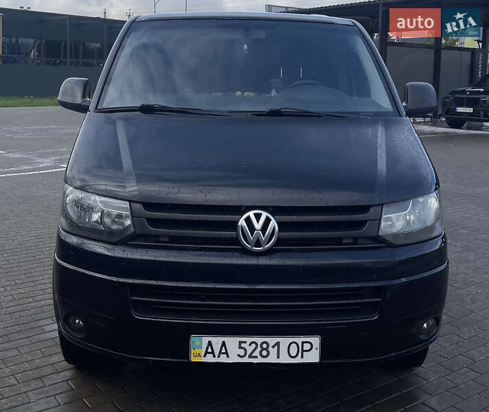 Минивэн Volkswagen Caravelle 2010 в Киеве