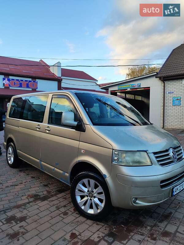 Volkswagen Caravelle 2008 Volkswagen Caravelle 2008