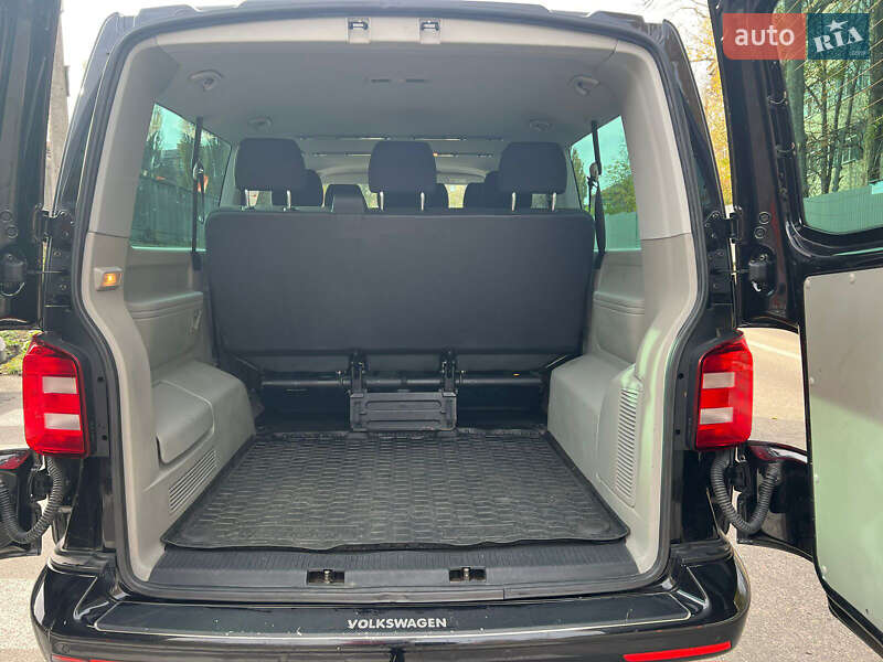 Минивэн Volkswagen Caravelle 2017 в Киеве фото 13 Минивэн Volkswagen Caravelle 2017 в Киеве
