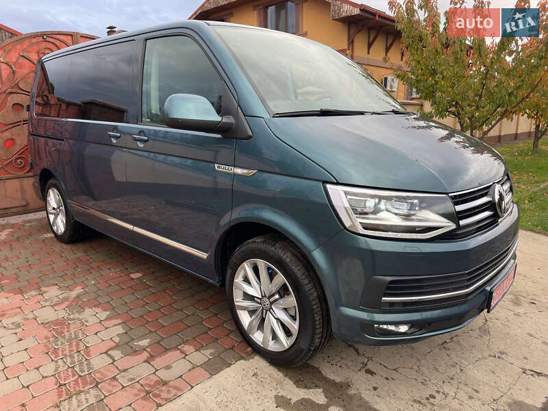 Минивэн Volkswagen Caravelle 2017 в Ужгороде