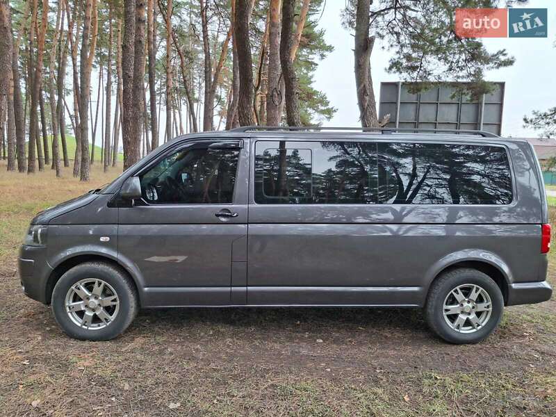 Минивэн Volkswagen Caravelle 2012 в Лебедине