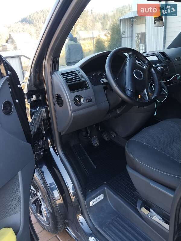 Минивэн Volkswagen Caravelle 2006 в Черновцах фото 11 Минивэн Volkswagen Caravelle 2006 в Черновцах