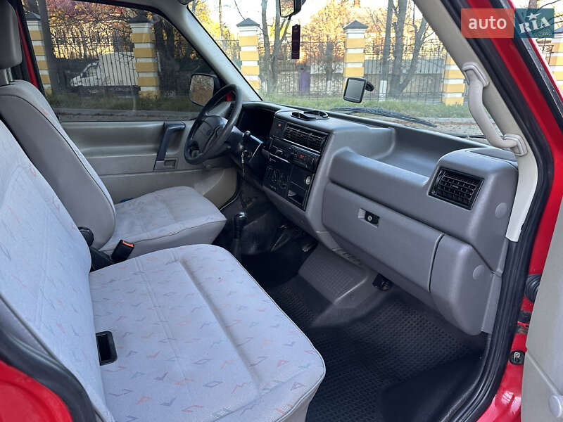 Мінівен Volkswagen Caravelle 1998 в Тульчині