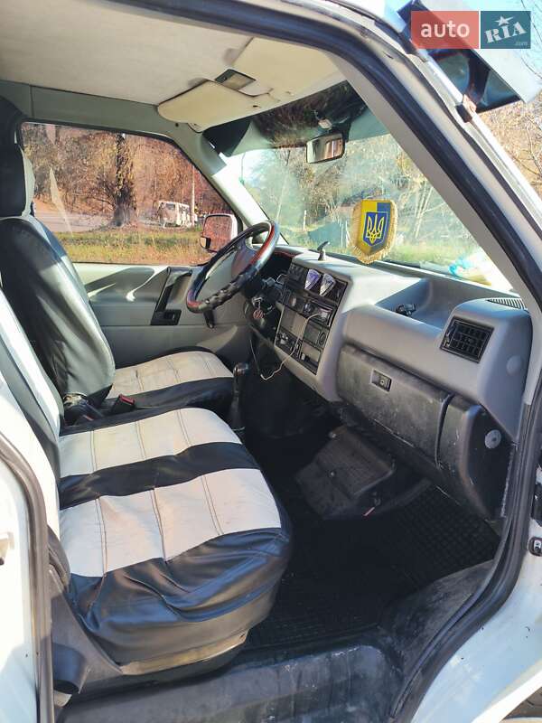 Мінівен Volkswagen Caravelle 1995 в Києві