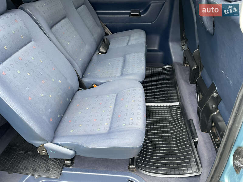 Минивэн Volkswagen Caravelle 2000 в Староконстантинове