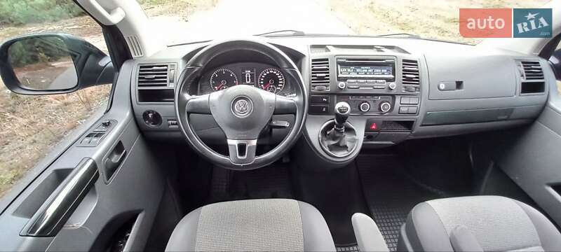 Минивэн Volkswagen Caravelle 2010 в Киеве