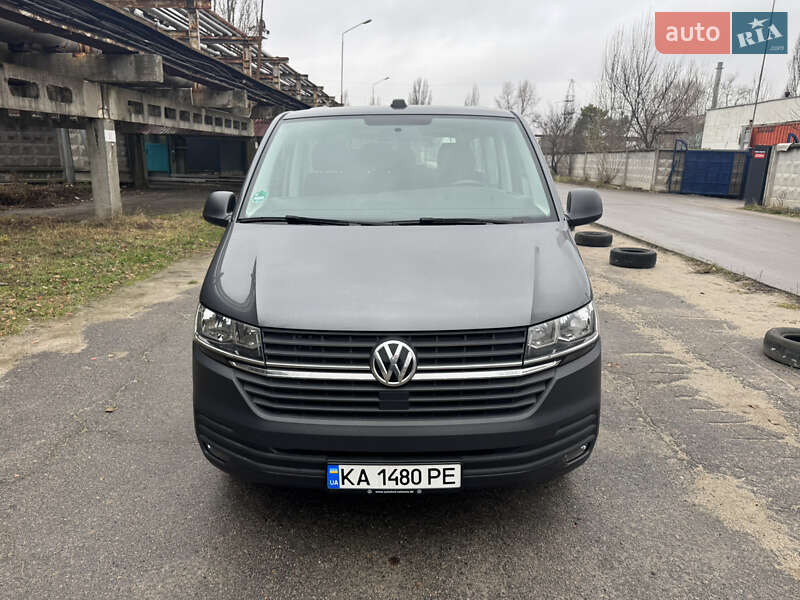 Мінівен Volkswagen Caravelle 2020 в Києві