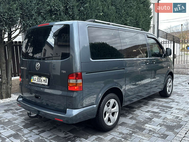 Минивэн Volkswagen Caravelle 2009 в Виноградове