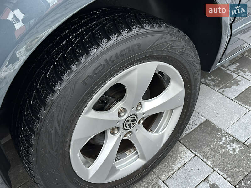 Минивэн Volkswagen Caravelle 2009 в Виноградове