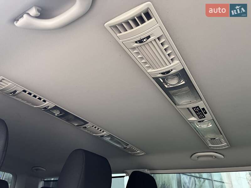 Мінівен Volkswagen Caravelle 2016 в Житомирі