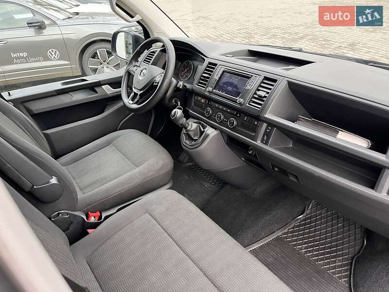 Мінівен Volkswagen Caravelle 2016 в Житомирі