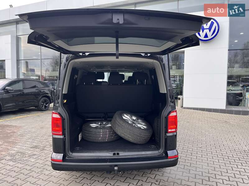 Мінівен Volkswagen Caravelle 2016 в Житомирі