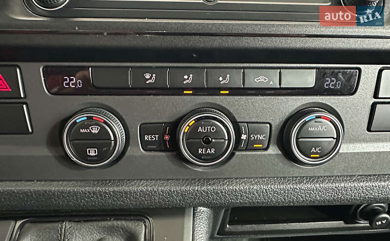 Мінівен Volkswagen Caravelle 2019 в Львові