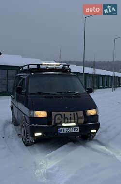 Мінівен Volkswagen Caravelle 1990 в Києві