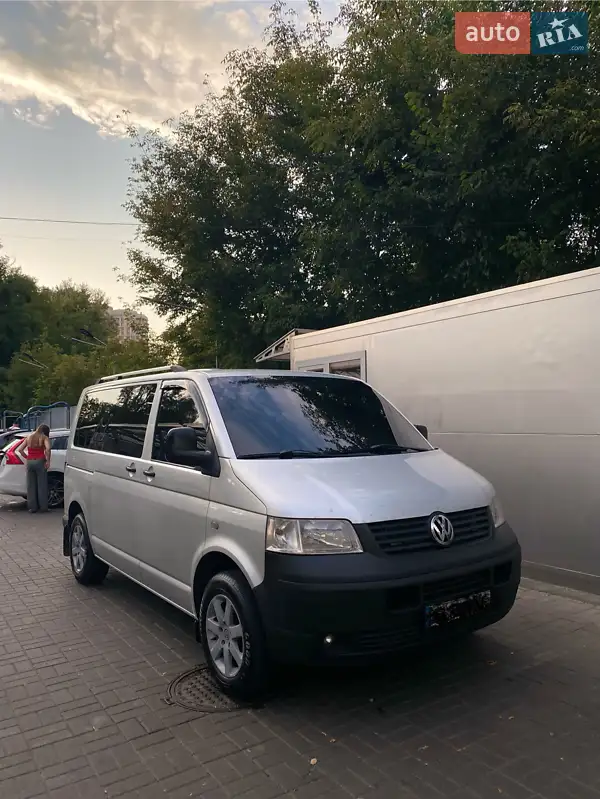 Volkswagen Caravelle