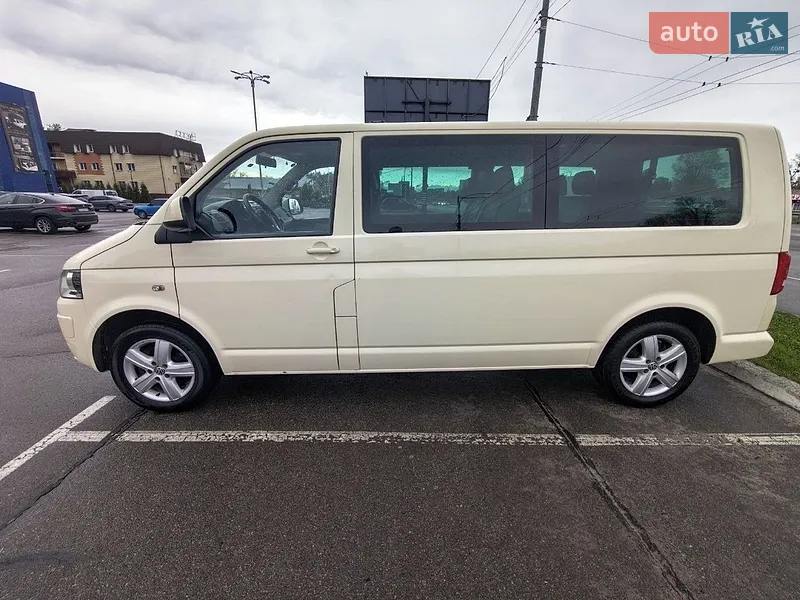 Volkswagen Caravelle