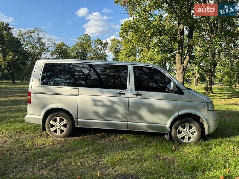 Volkswagen Caravelle 2008