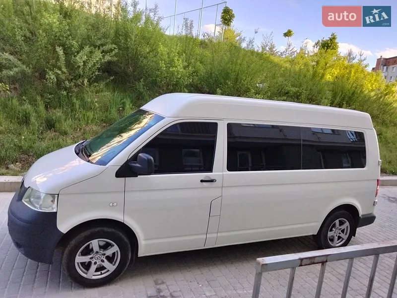 Volkswagen Caravelle