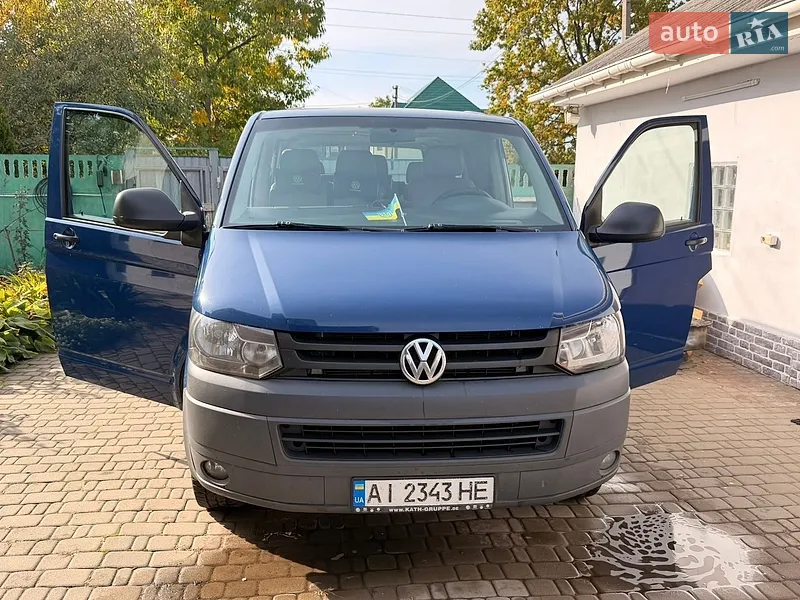 Volkswagen Caravelle 2013