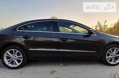 Купе Volkswagen CC / Passat CC 2011 в 