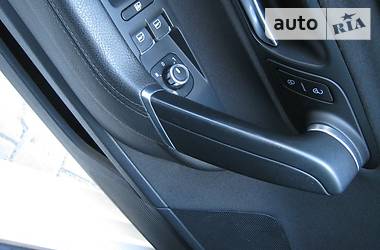 Седан Volkswagen CC / Passat CC 2012 в 