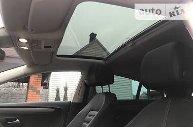 Седан Volkswagen CC / Passat CC 2013 в 