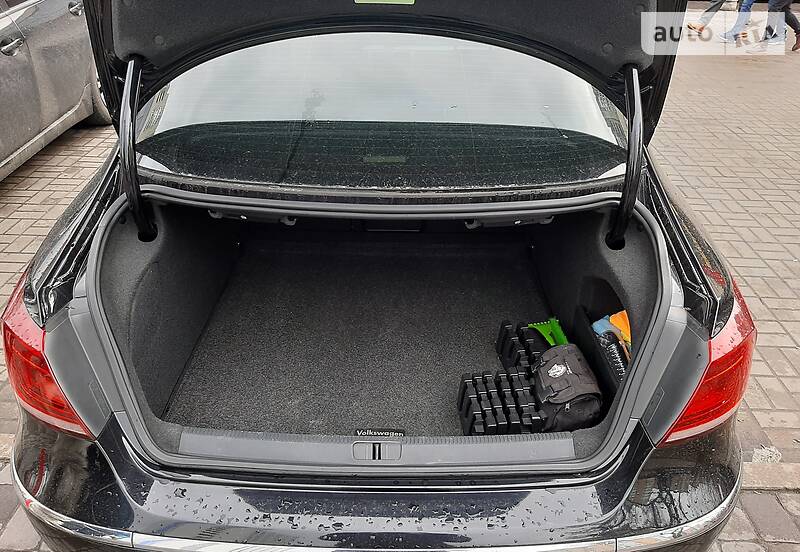 Седан Volkswagen CC / Passat CC 2013 в Дніпрі
