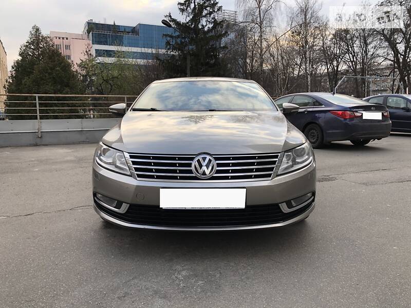 Седан Volkswagen CC / Passat CC 2012 в Херсоні