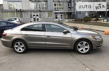 Седан Volkswagen CC / Passat CC 2012 в 