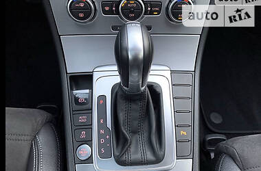 Седан Volkswagen CC / Passat CC 2012 в 