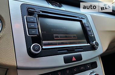 Седан Volkswagen CC / Passat CC 2013 в 