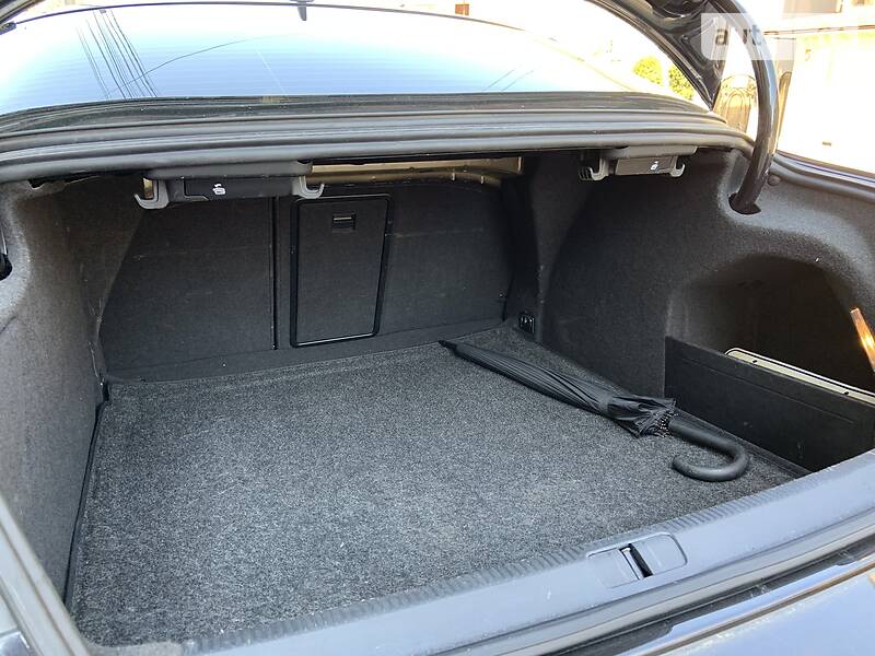 Седан Volkswagen CC / Passat CC 2013 в Чернівцях