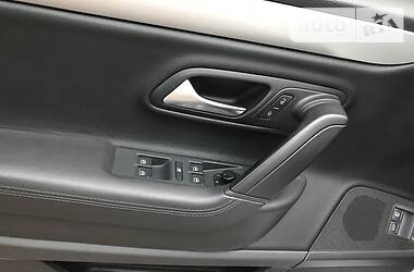 Купе Volkswagen CC / Passat CC 2011 в 